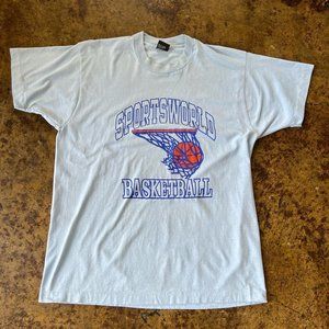 SPORTSWORLD BASKETBALL VINTAGE 90S TEE SHIRT